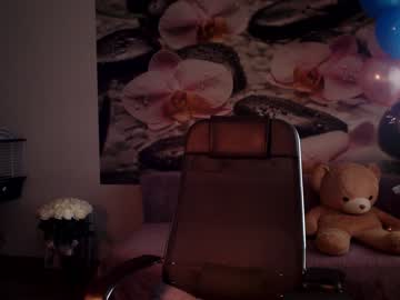 girl
        jennycutey cam image #387049