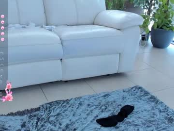 girl
        tinyw0nder cam image #4450162