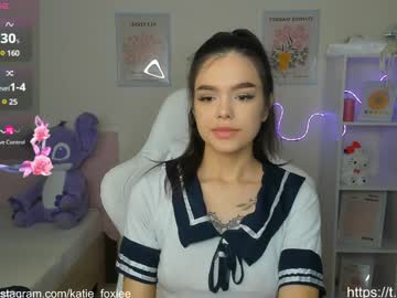 girl
        katiefoxie cam image #5905936