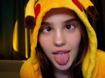 girl
        angella_kleee cam image #4208846