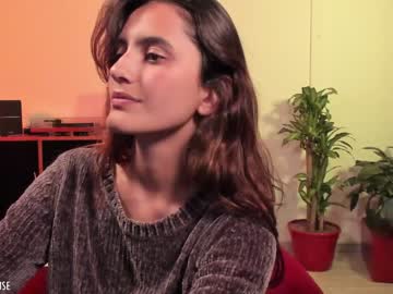 girl
        marmuse cam image #2592744