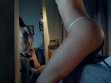 girl
        evamatthews cam image #5815540