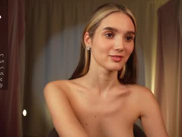 girl
        aurora_the_ballerina cam image #4576368