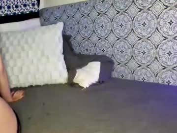 couple
        georgeviolet cam image #2383947