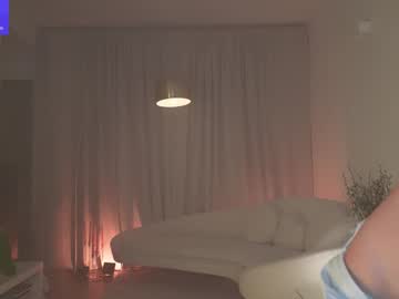 girl
        anniehillofficial_ cam image #4802546