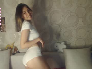 girl
        julia_jellyfish cam image #5308168