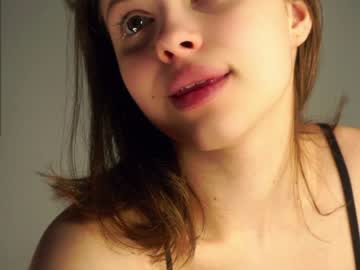 girl
        a_whole_eternity cam image #4207854