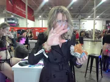 girl
        avapheonix cam image #364433
