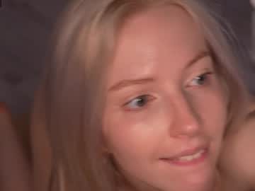 girl
        my_stella cam image #6453649