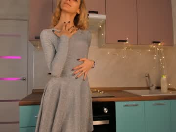 girl
        milanative cam image #704446