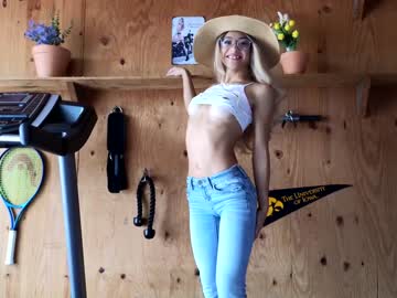 girl
        littlegreekflower cam image #2034890