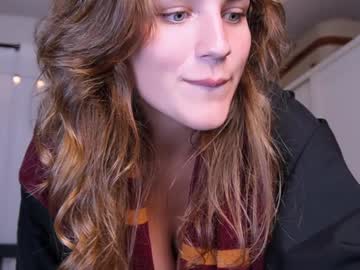 girl
        harley_blanco cam image #6082175