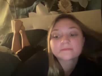 girl
        petite_m_glory cam image #2613868