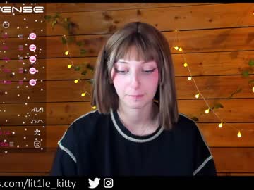 girl
        lit1le_kitty_ cam image #105973