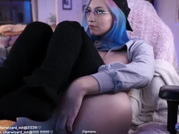 girl
        misshowl cam image #5892396