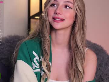 girl
        babeholly cam image #1907229