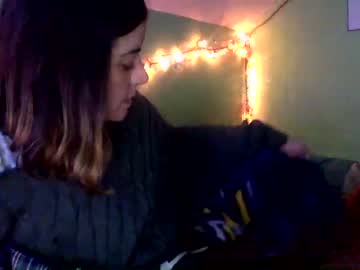 girl
        janicepepper cam image #186462