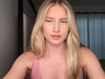 girl
        thezabrina cam image #1708914