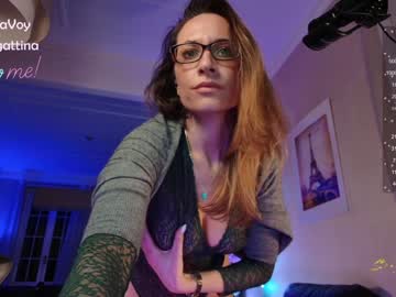 girl
        sweetgattina cam image #3465356