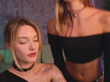 couple
        dream_show_054 cam image #4811340