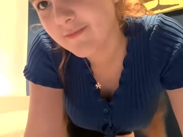 girl
        joycoral cam image #6979328
