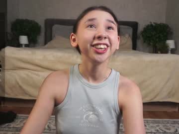 girl
        zarascarlett cam image #5738762