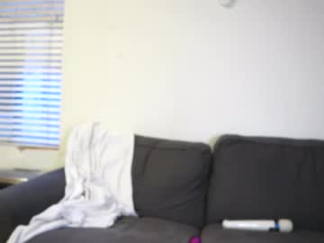 couple
        yourkinkykitty69 cam image #2817736