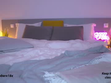 girl
        miss_ak cam image #658887