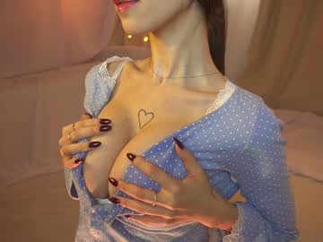 girl
        sunny_maria cam image #6683869