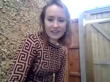 girl
        eatmypie69 cam image #2788175