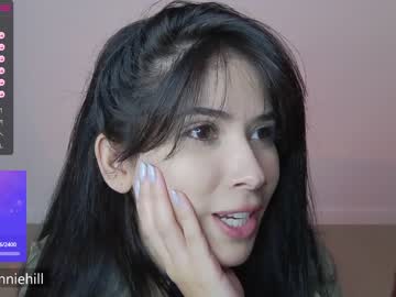 girl
        anniehillofficial_ cam image #1943342