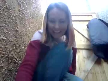 girl
        eatmypie69 cam image #3492873