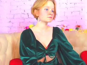 girl
        natashasoft cam image #280619