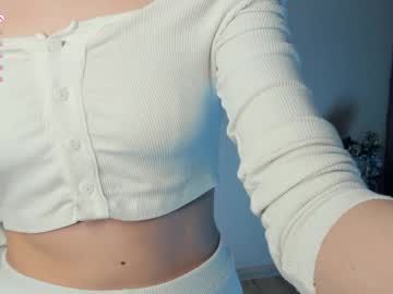 girl
        quennaedger cam image #5606556