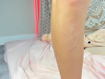 girl
        fit_american_girl cam image #1124804