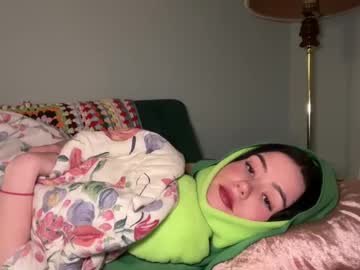 girl
        littlesugarpea cam image #6133365