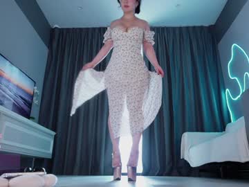 girl
        mayabaee1 cam image #6463198