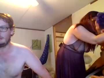 couple
        skittles_90 cam image #128851