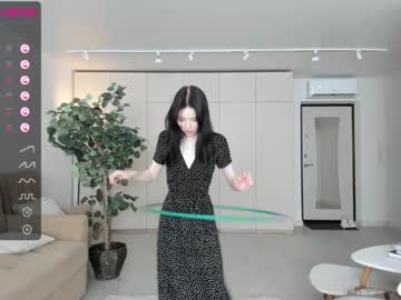 girl
        oki_dokie cam image #1804572