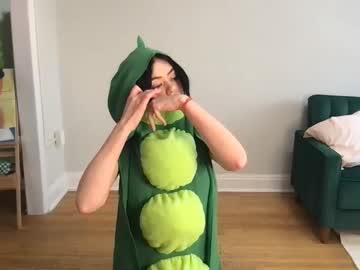 girl
        littlesugarpea cam image #2761233