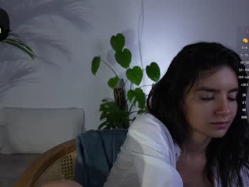 girl
        urcutelinda cam image #3403237