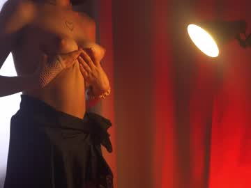 girl
        sunny_maria cam image #1980675