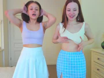 girl
        adriana_hill cam image #820465