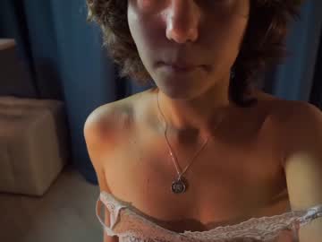 girl
        lenaelisabeth cam image #3037782