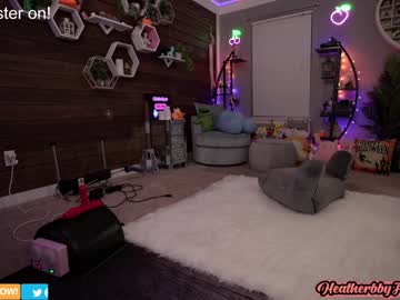 girl
        heatherbby9 cam image #170916