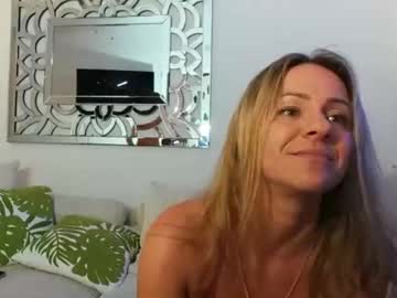 couple Sex Cam Girls Roleplay For Viewers On Chaturbate with linda_luxe