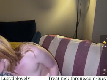 girl
        lucydelovely cam image #6857205