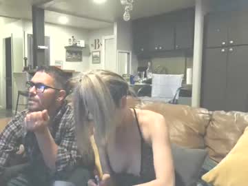 couple
        bjvibes cam image #3691845