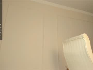 girl
        nao_mi_ cam image #2298007