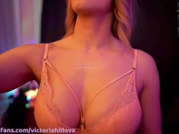 girl
        victoriahillova cam image #6544670